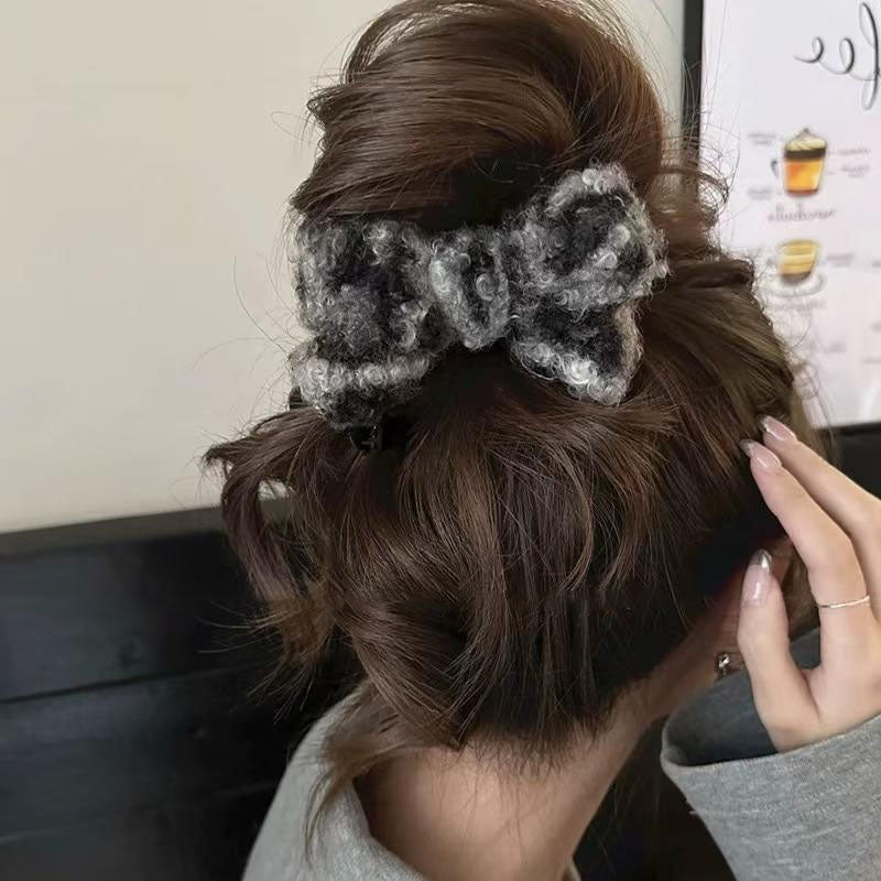 En automne et en hiver en peluche Leopard Bow Balles Clip Tempérament Femme Updo Shark Clip