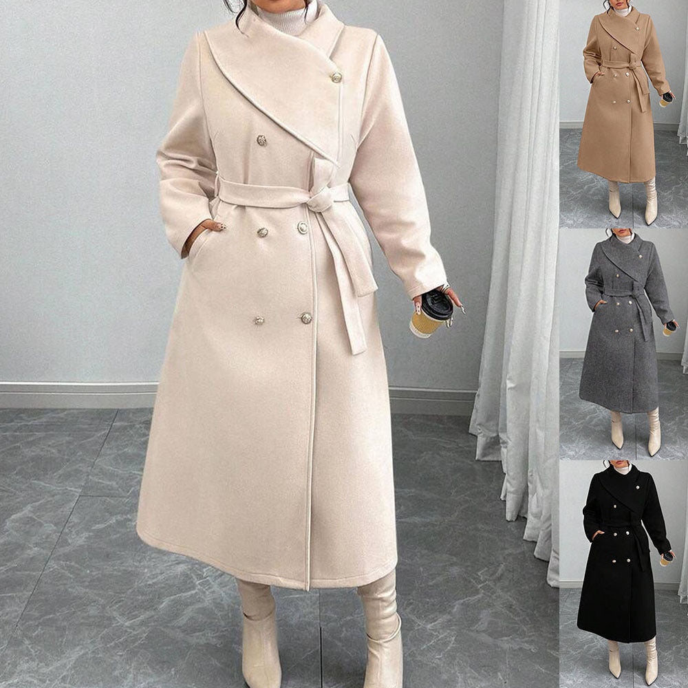 Manteau de laine à deux seins avec un collier asymétrique