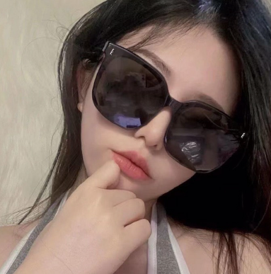 Lunettes de soleil-[Nail de riz métallique] Feuille grise noire-1