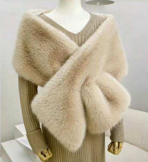 Clou de luxe léger en peluche polyvalente pour femmes
