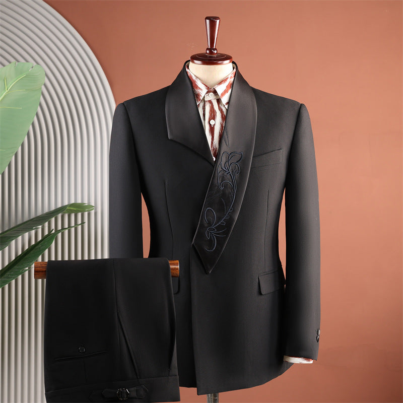 Coiffure en châle de luxe en tissu de tuxedo brodé