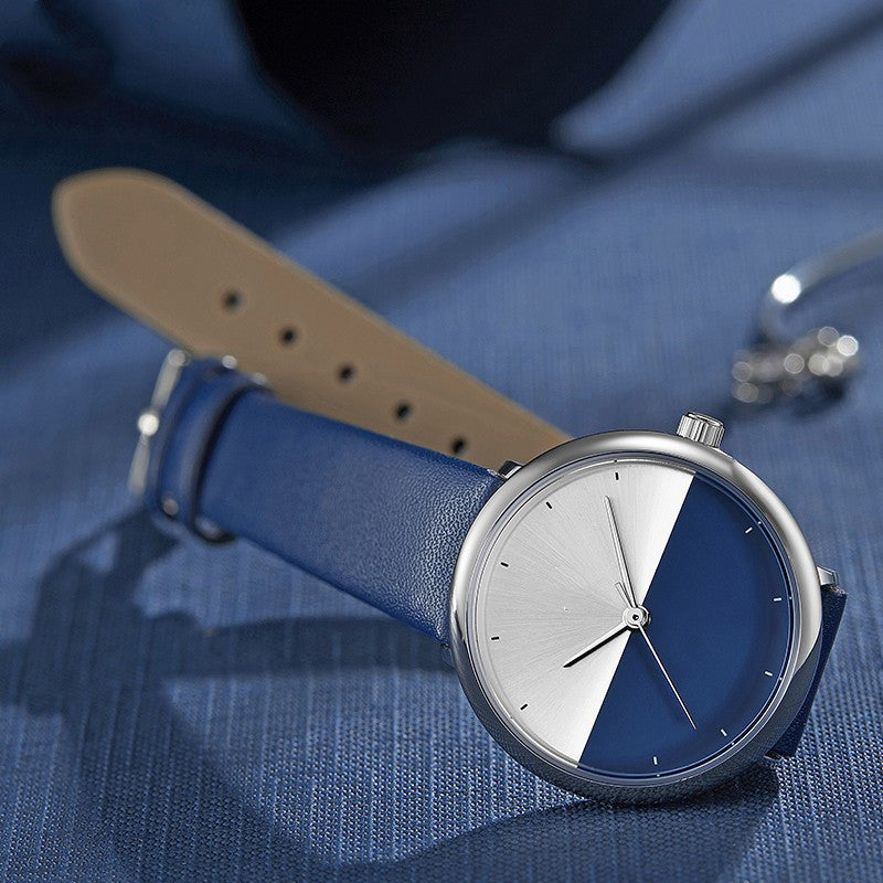 Ceinture de montre hommes et femmes sur la table chaud et froid deux couleurs