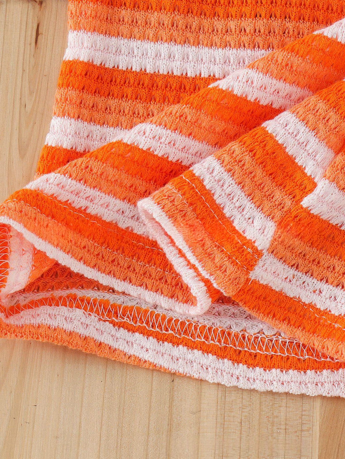 Ensemble de vêtements pour enfants orange et shorts