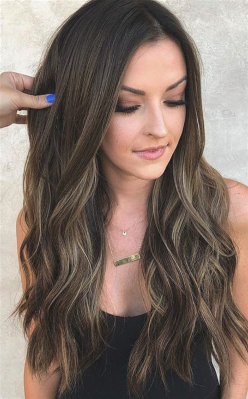 Les femmes gros ondulés longs cheveux bouclés
