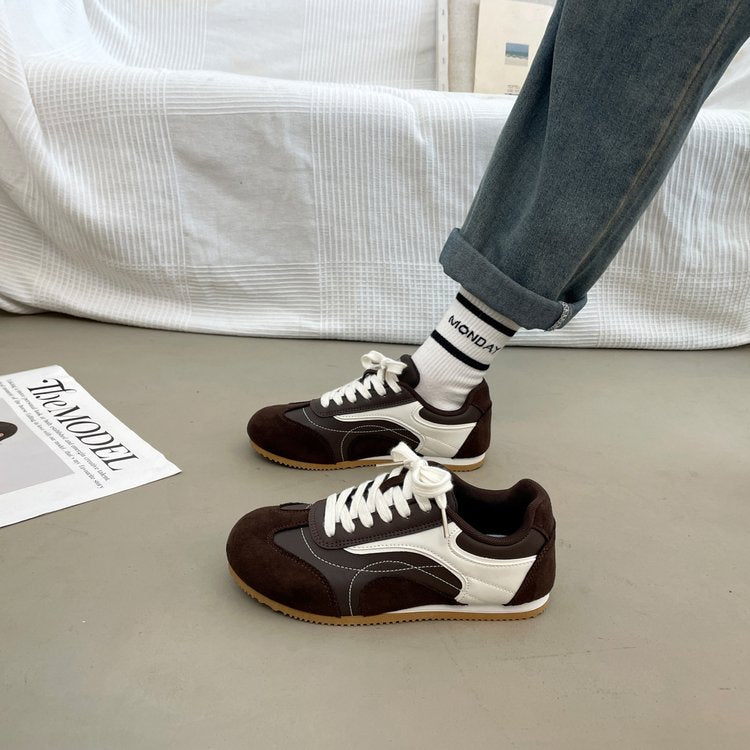 Femmes Retro Suede Mix Sneakers Bloc de couleur Contraste Panneau de pointage Détail Basse ronde T