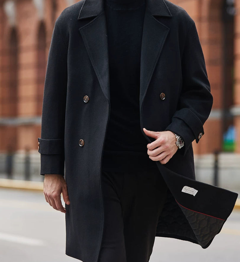 Manteau de tranchée en laine à épaule rabattue