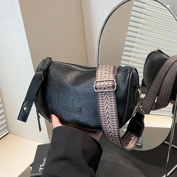 Les sacs de Boston sont en tendance cet automne et l'hiver avec une ambiance rétro