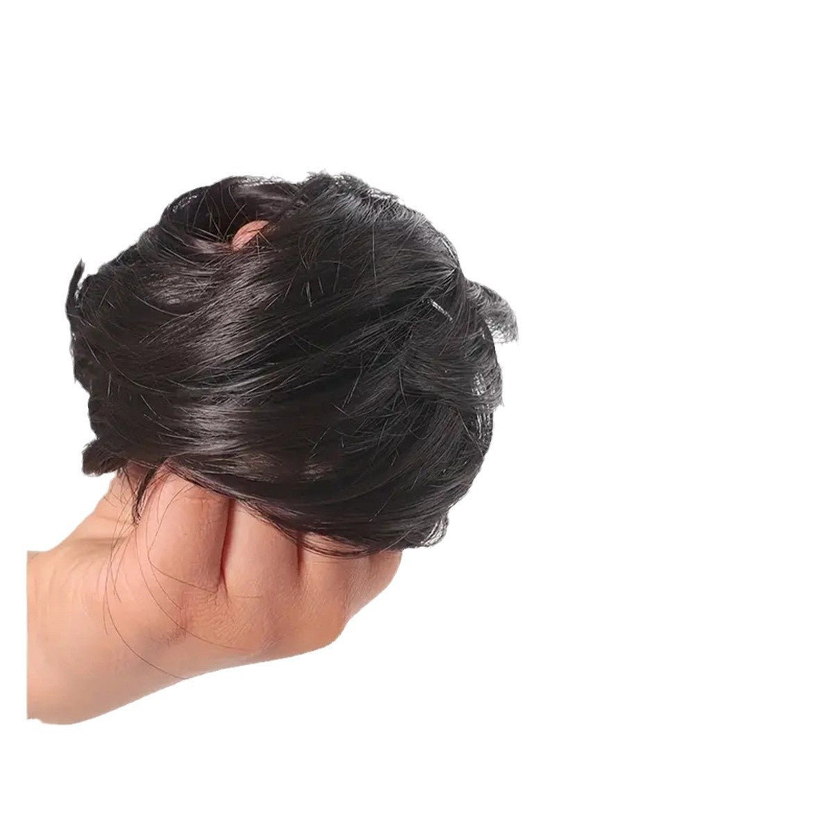 Simulation de boucles de cheveux féminines avec perruque et bande de caoutchouc