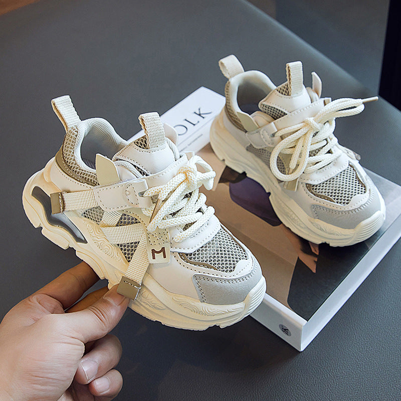 Sneakers à mailles creuses simples de mode pour garçons