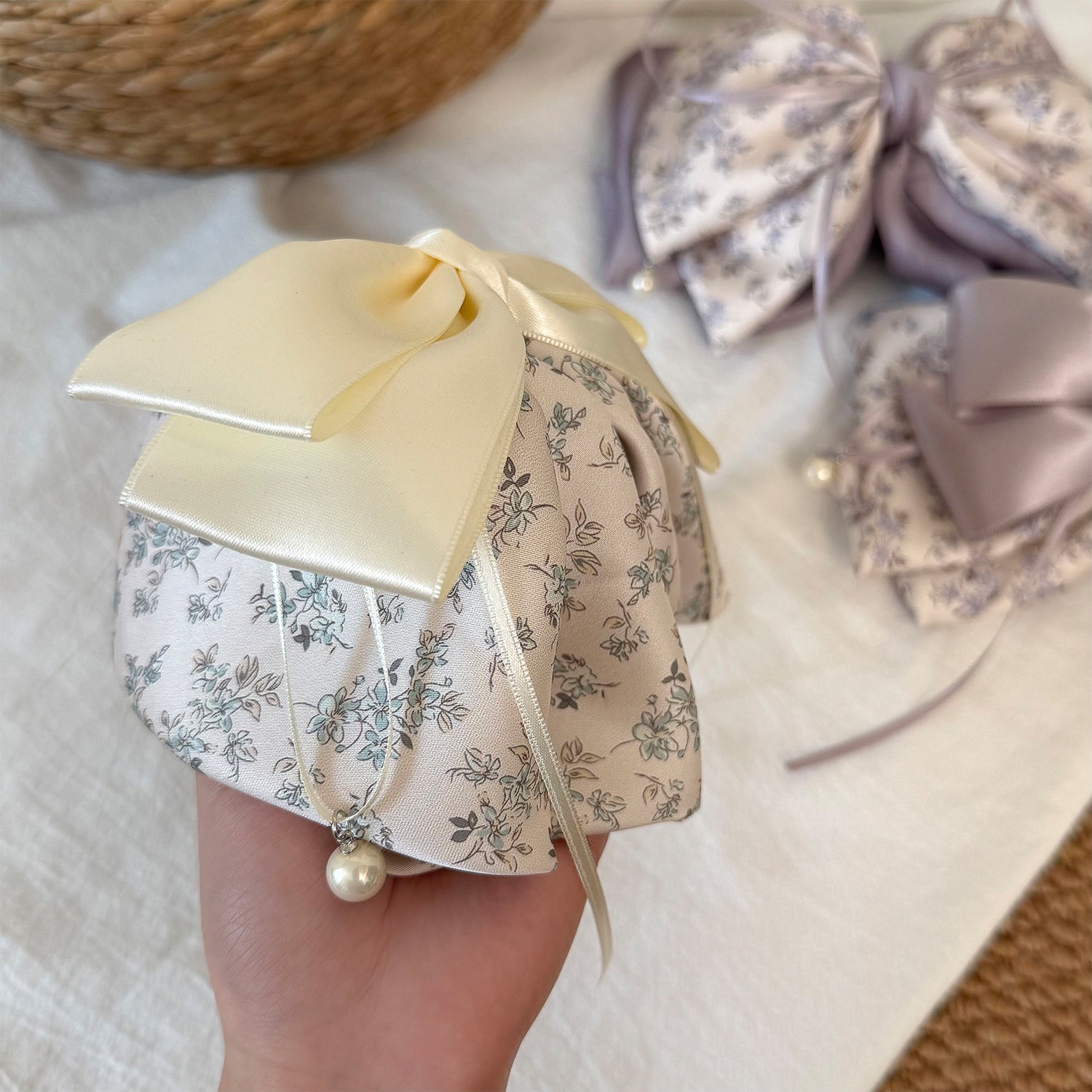 Ruban Bow cheveux Clip polyvalent doux et subtilement luxueux pour les femmes