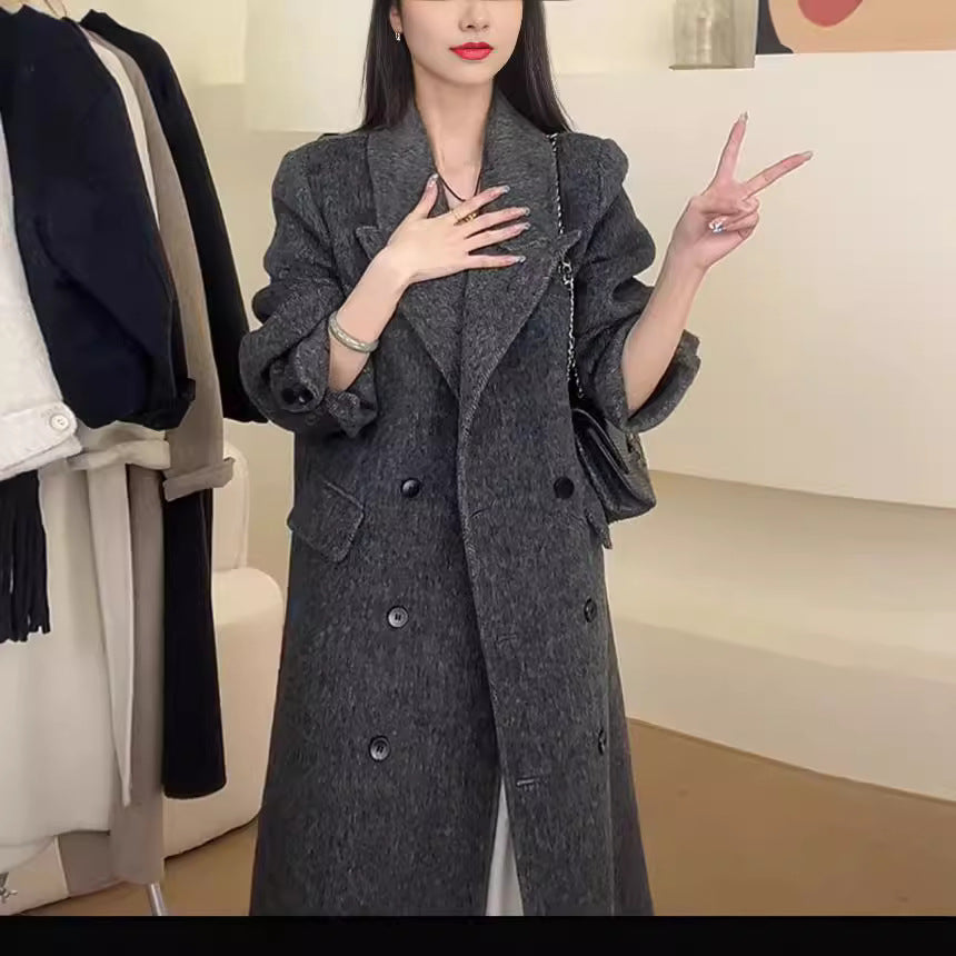 Manteau de laine double face pour femmes avec un collier de costume