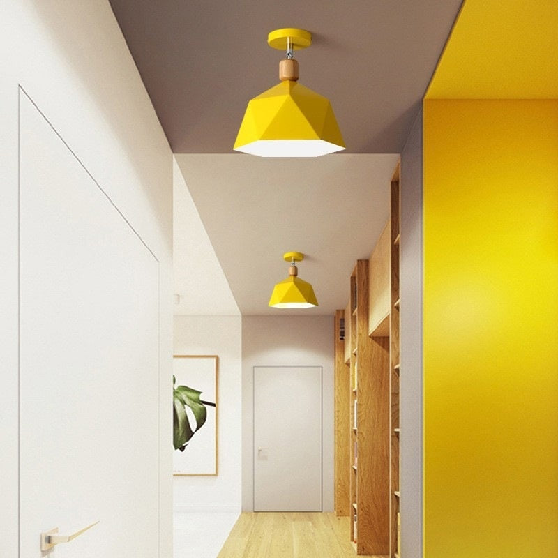 Plafond lumineux pour le placard et le balcon