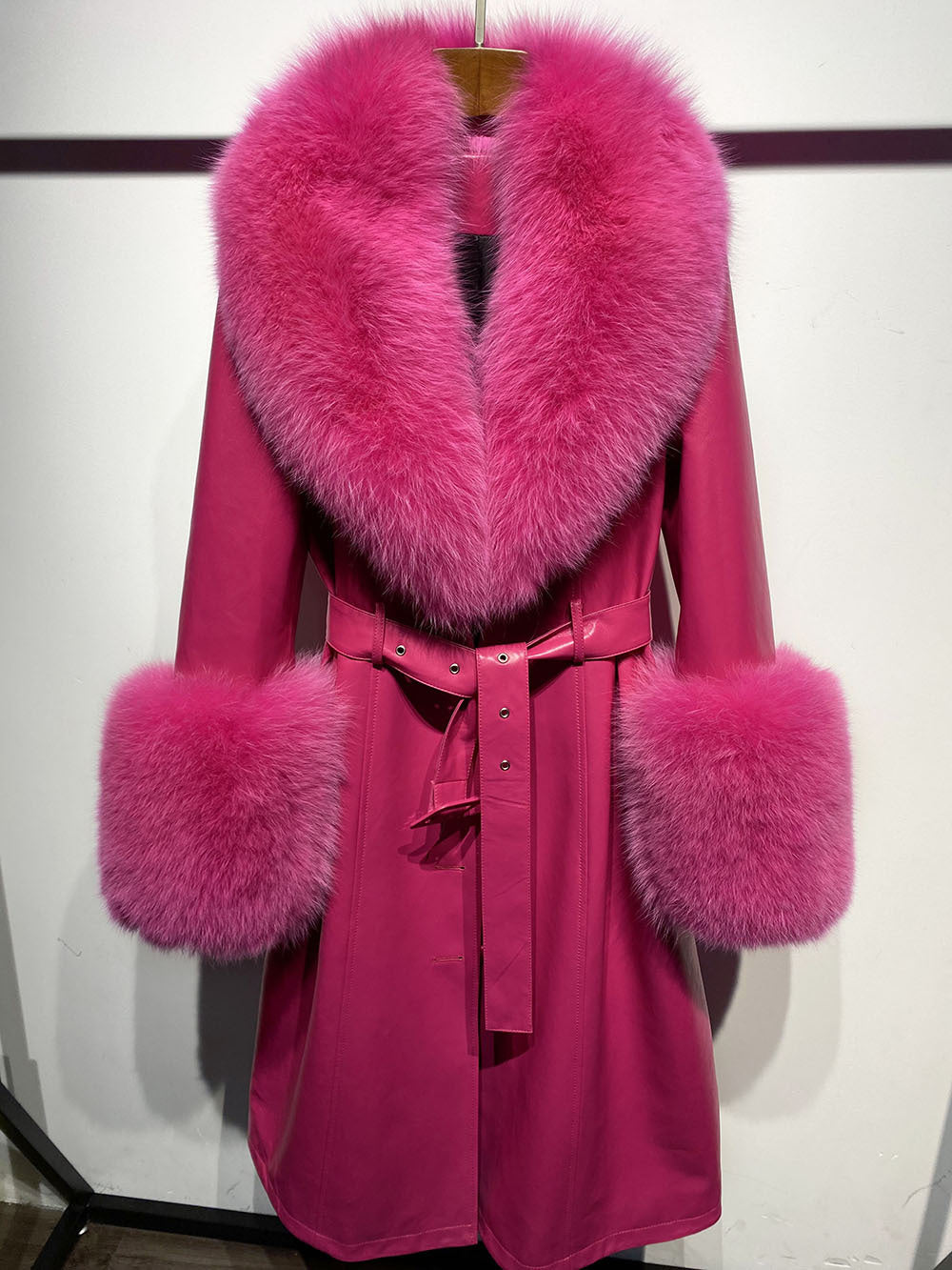Manteau de fourrure de renard en cuir mince