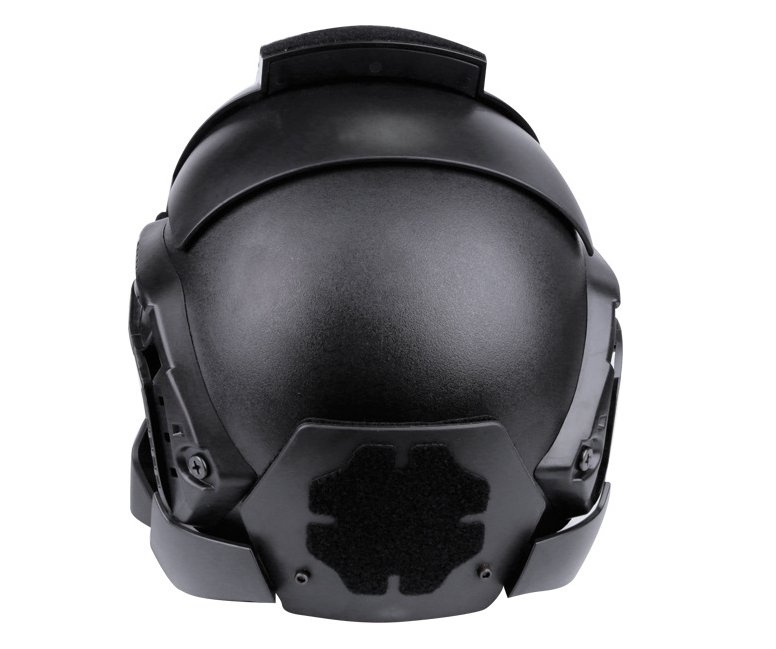 Casque de guerrier de fer médiéval