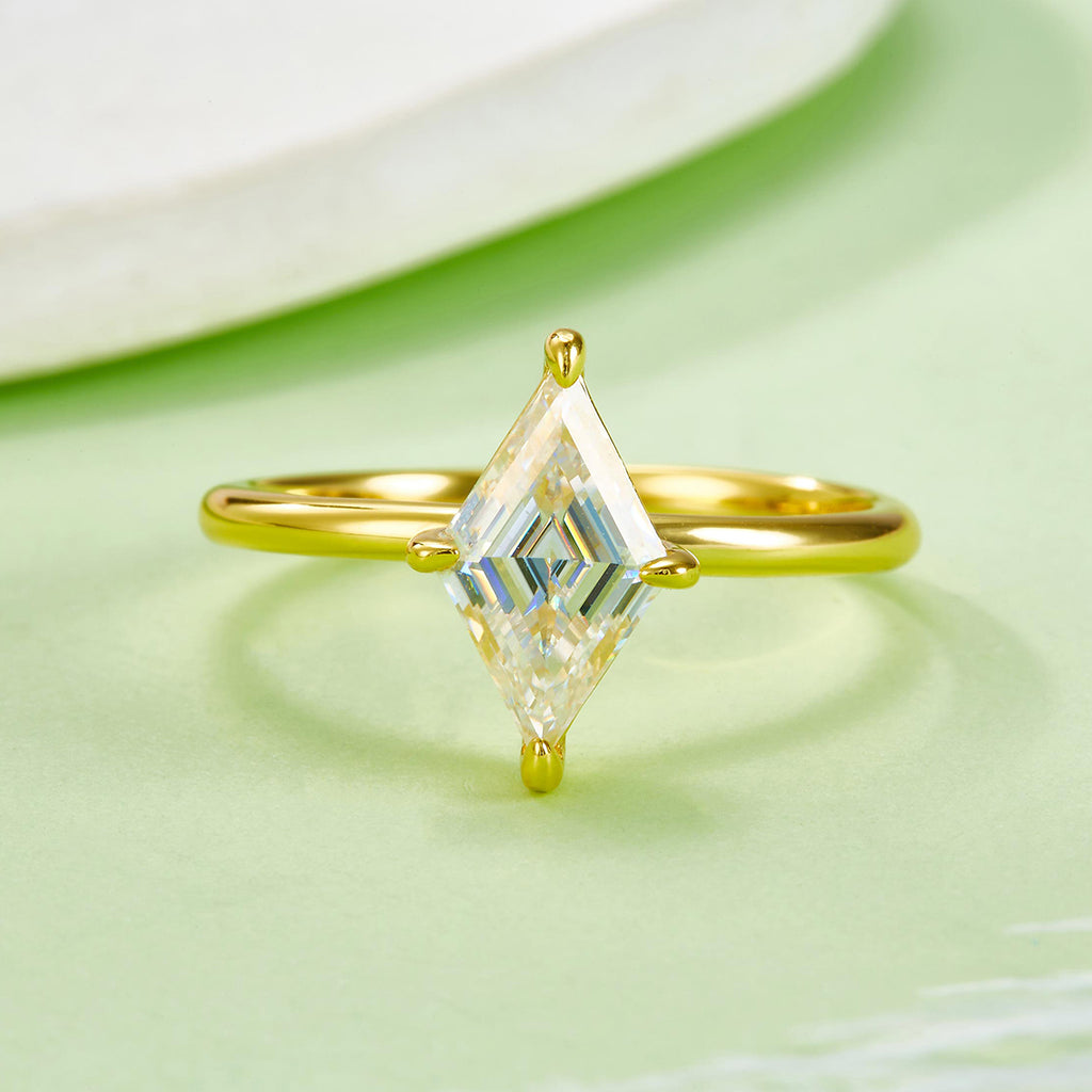 S925 Argent plaqué or 2ct Kite coupé Moissanite Anneau