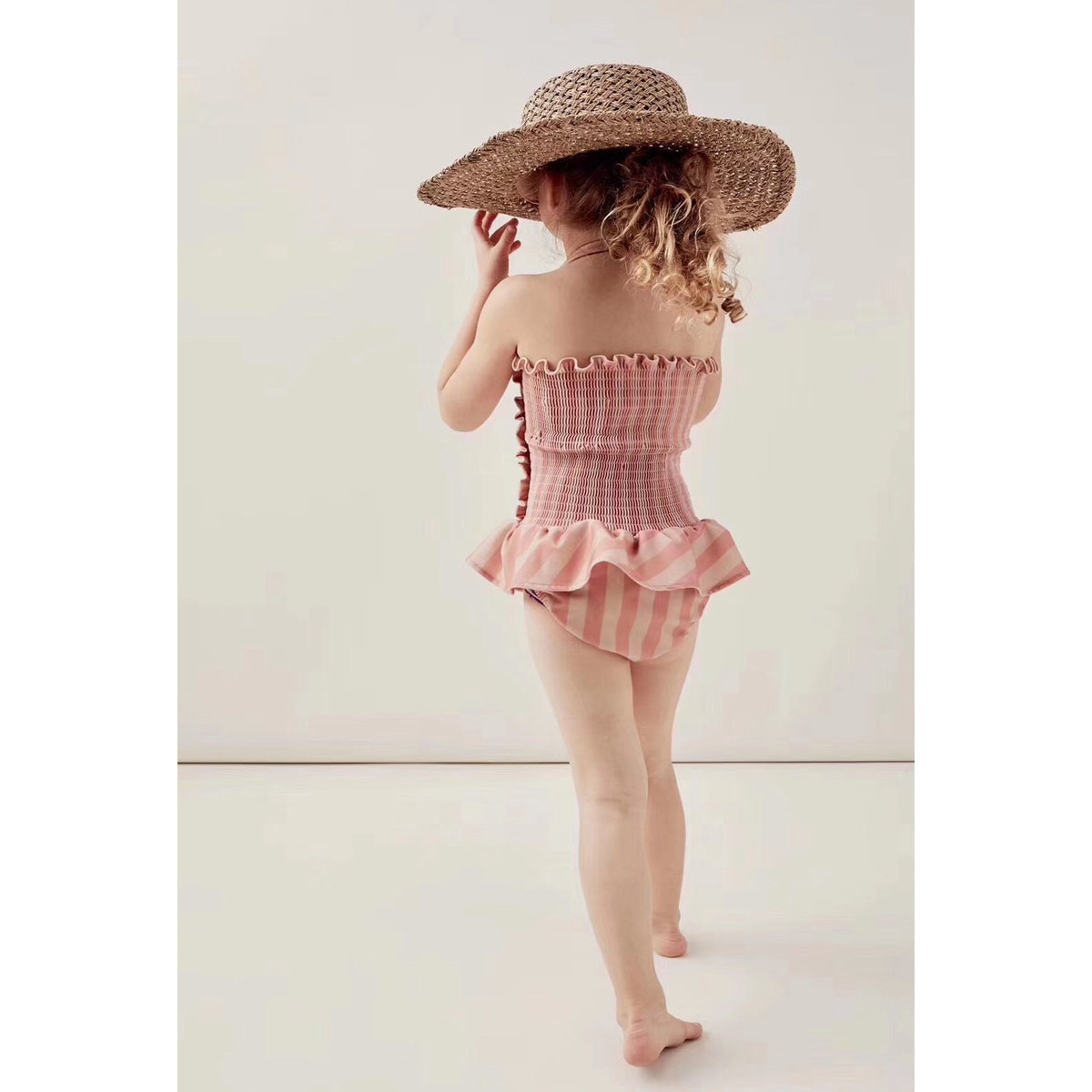 Maillots de bain pour enfants Ins Modèles d'explosion Filles Siamois Maillot de bain en dentelle de vent princesse rayée