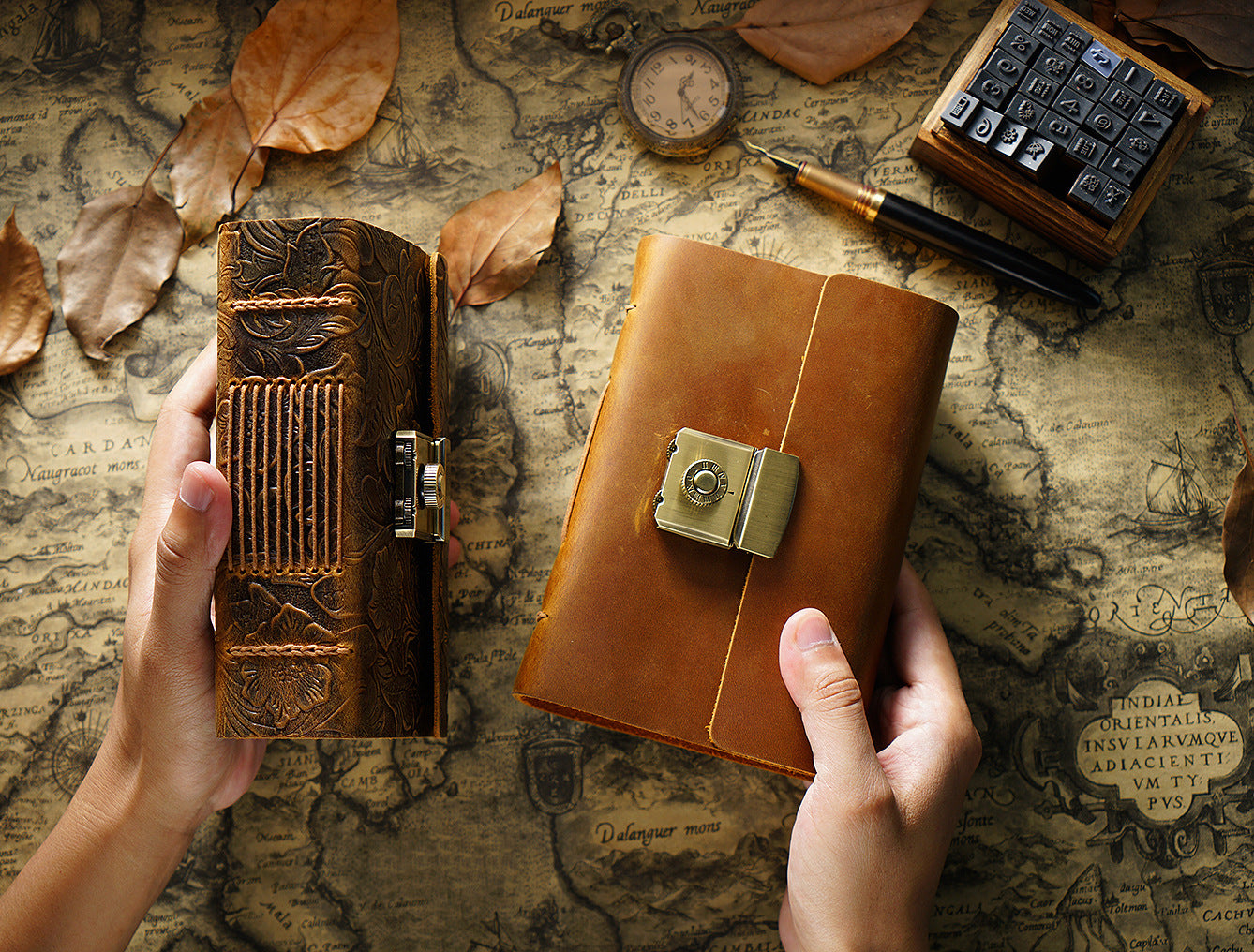 Vieille revue Journal Cowhide Notebook