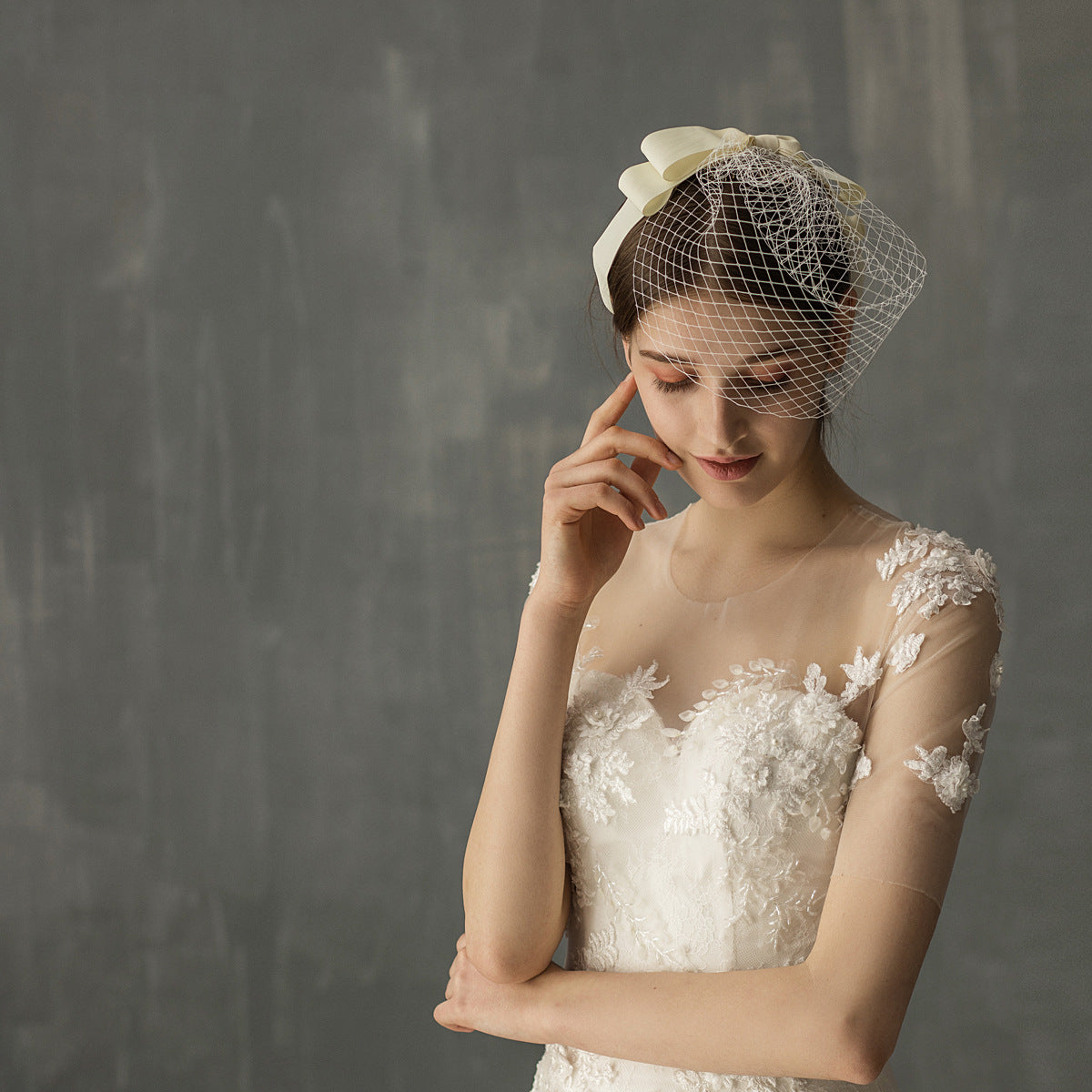 L'Europe et l'Amérique Blanc Mesh Bow Veil