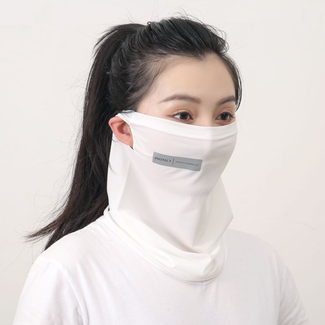 Masque en soie glacée pour la protection solaire et la défense UV