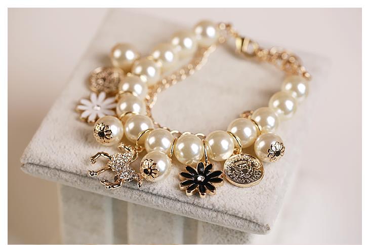 Bracelet de fleurs de perles