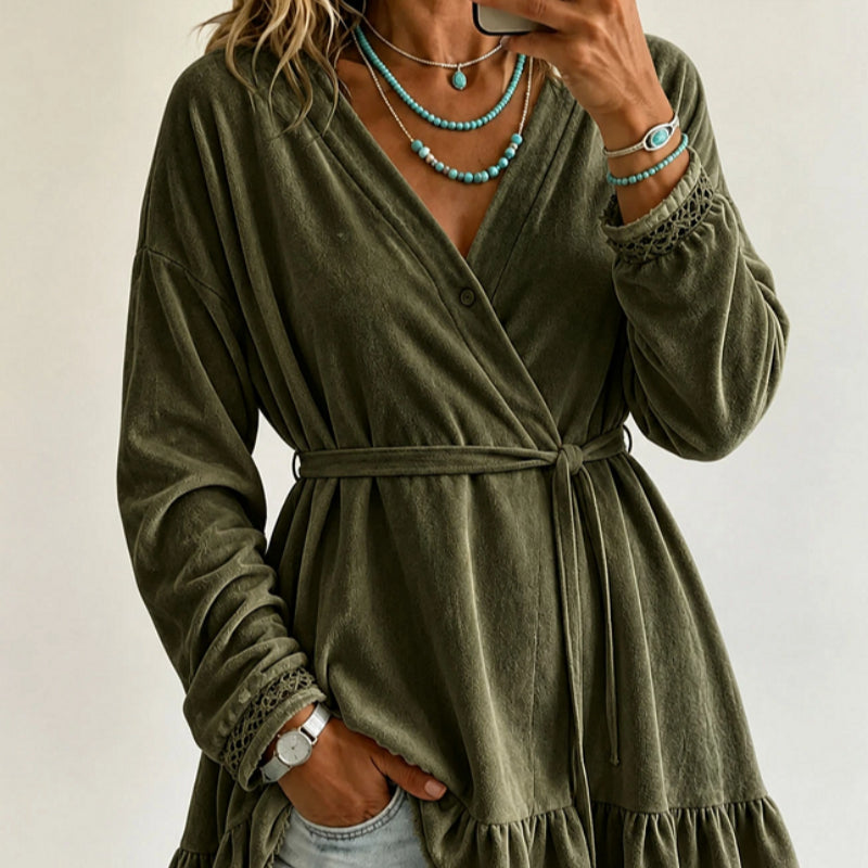 Fitted women's blouse