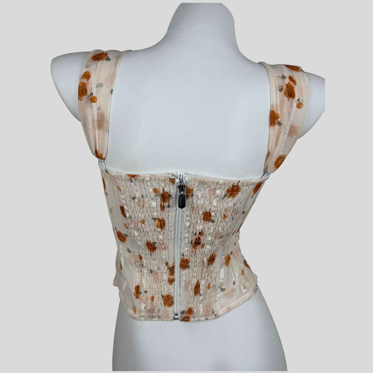 Corset encastré en dentelle à l'abricot