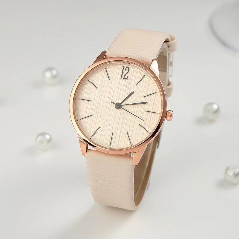 Montre Quartz femme personnalisée de mode