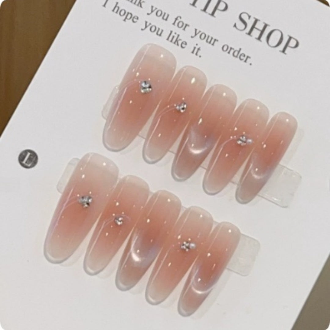Nue Blush Cat-eye French Strass Art à ongles fait main