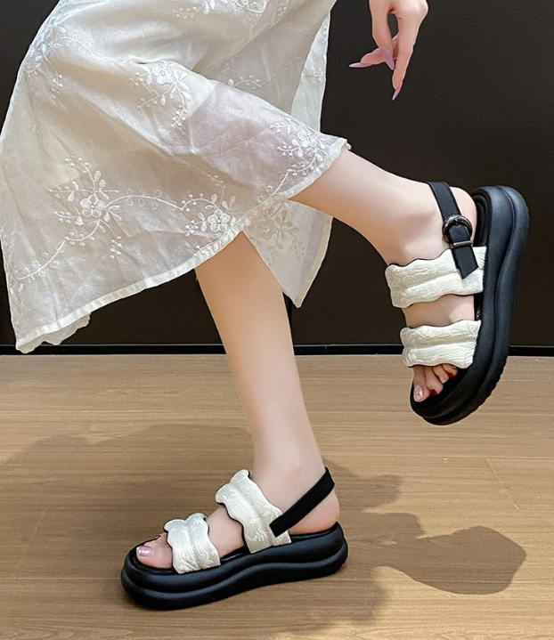 Sandales d'été 1 pour les femmes