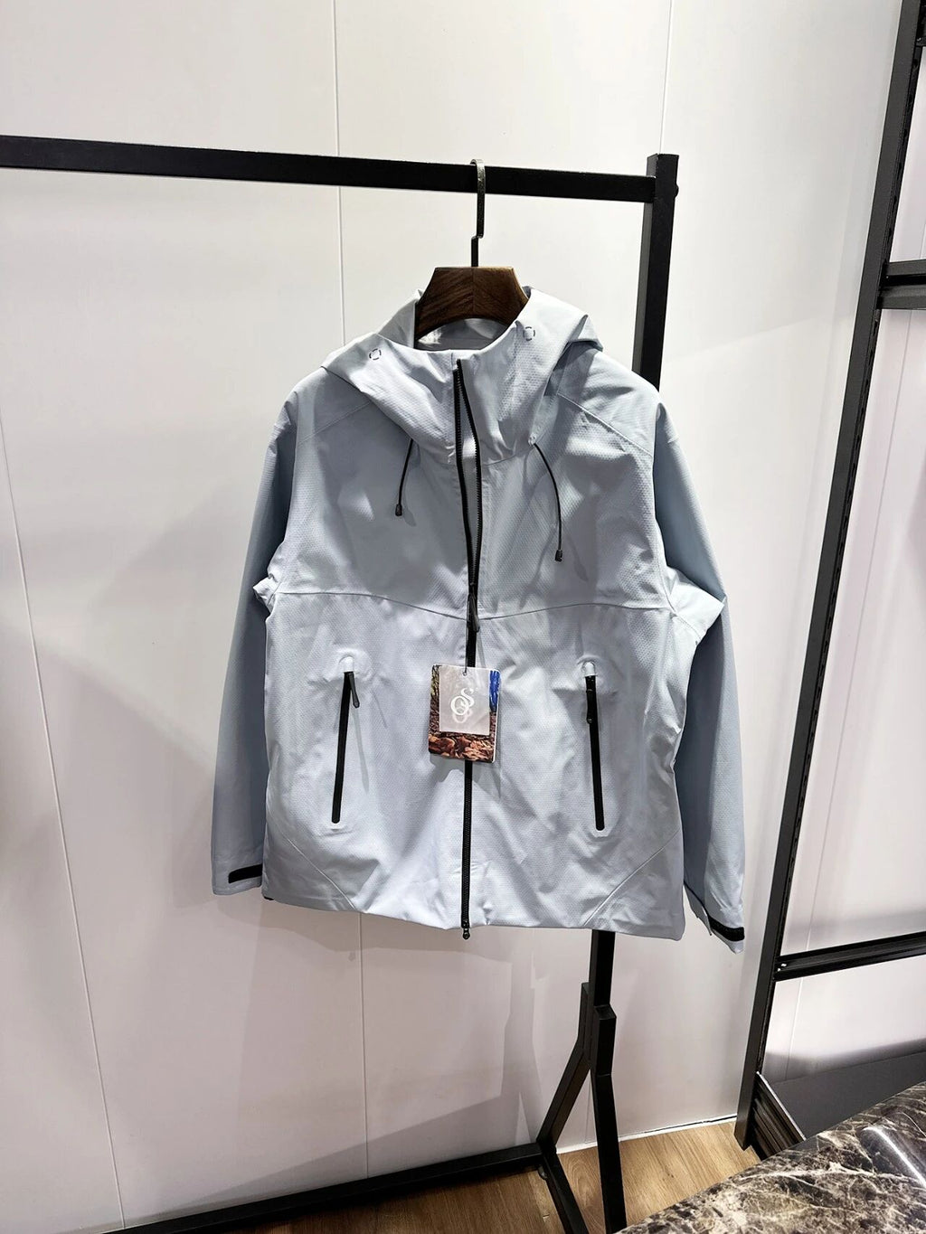 Veste de brise-vent imperméable à capuche légère pour hommes résistant au vent