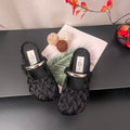 Les femmes Minimalist Luxury Hand-Woven Satin Slide Mules Matching Daily