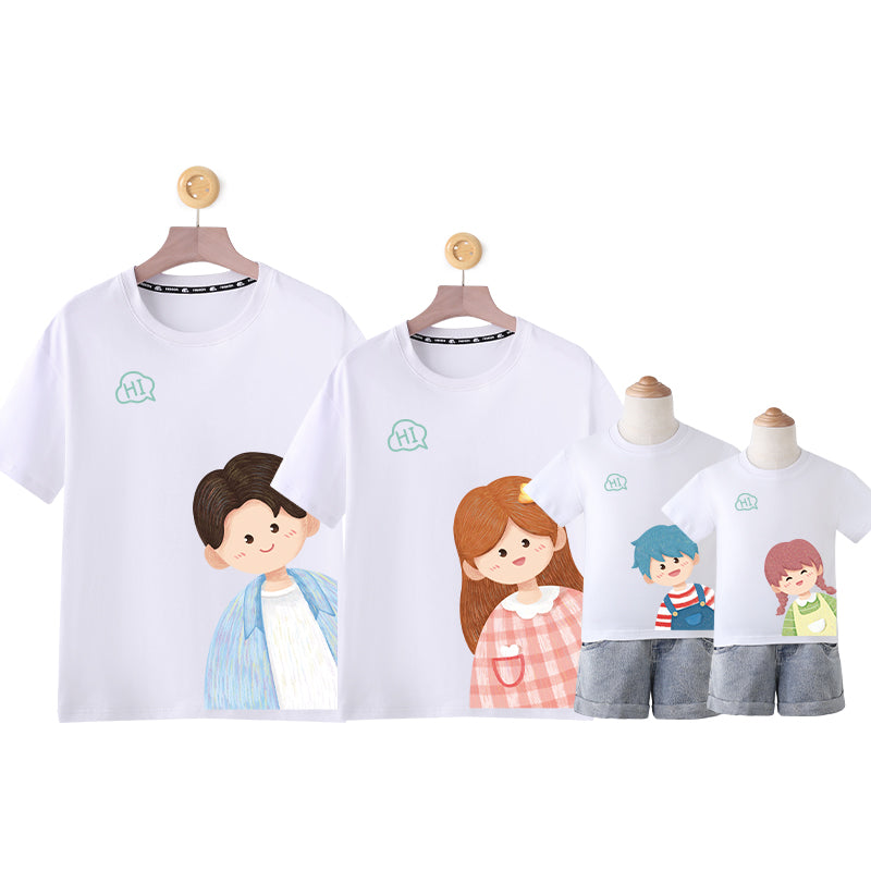 Un T-shirt à manches courtes en coton trois ou quatre