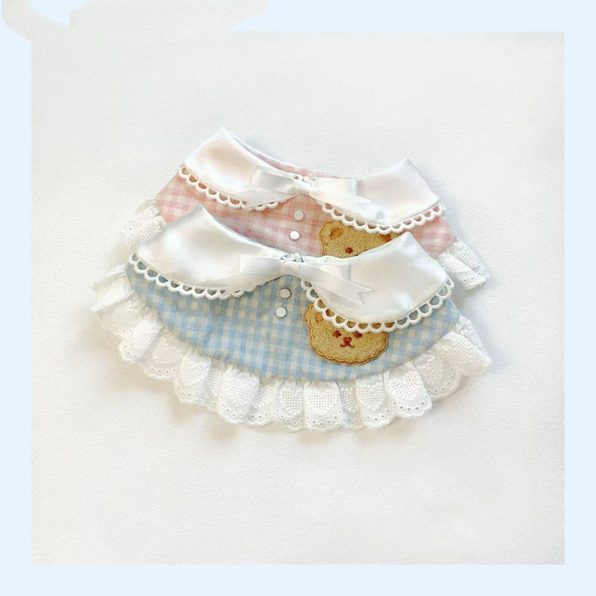 Tissu de dentelle de chat et de chien mignon