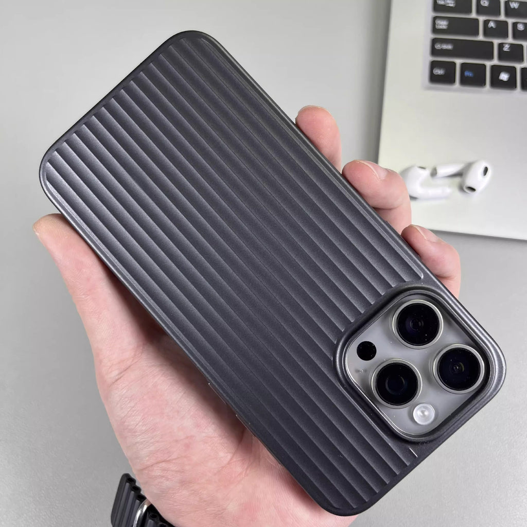 Housse de téléphone en métal ondulé pour la peau sorbée