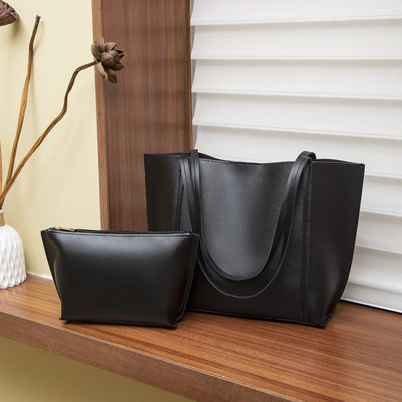 Ce sac à épaule multifonctionnel de style Niche est livré avec un plus petit