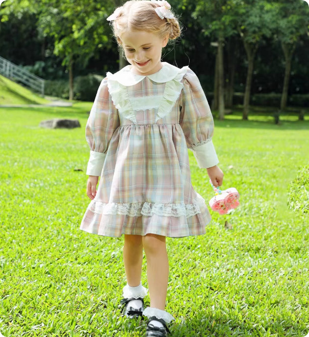 Robe de fille d'enfant plissée à carreaux