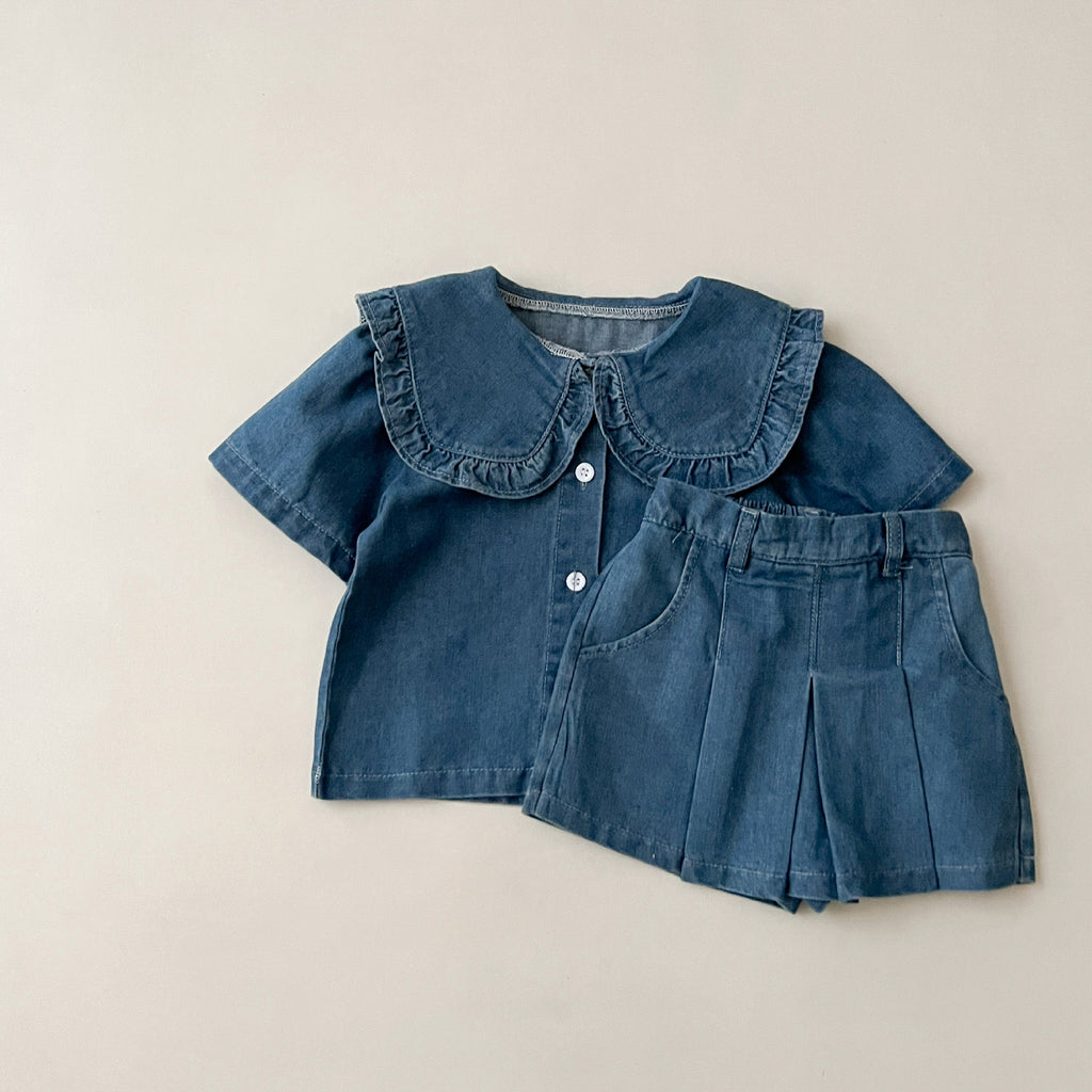 Pantalon de jupe en denim chic et tendance avec un top à manches courtes