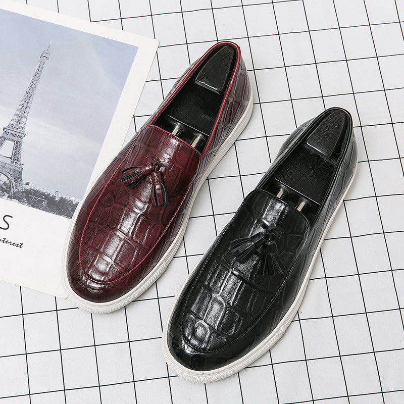 Homme de style coréen Business Casual Sneakers European Station Grande Taille Mode Tassel Cat