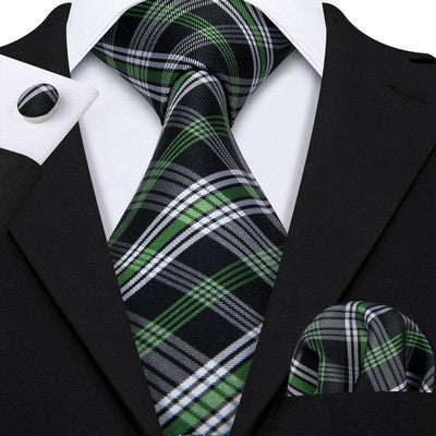 Flexible, small-batch manufacturing of cashmere-blend ties