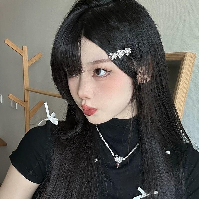 Clip de cheveux en cristal doux et Edgy Cross-flower