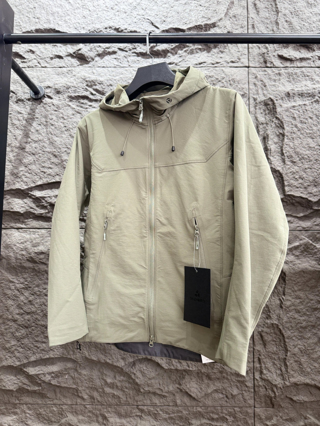 Veste à capuche pour hommes