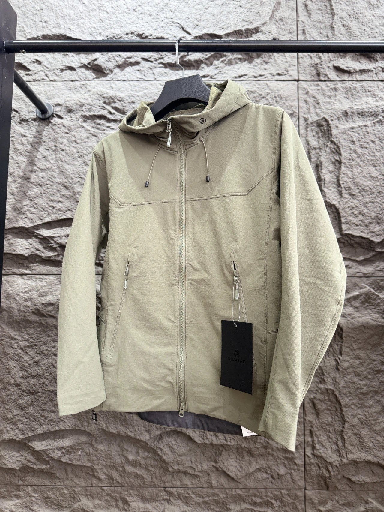 Veste à capuche pour hommes