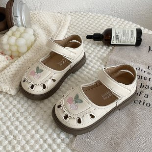 Sandales aux pieds fermés pour filles