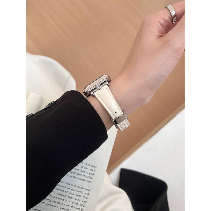 Bracelet de montre en cuir embelli par le diamant