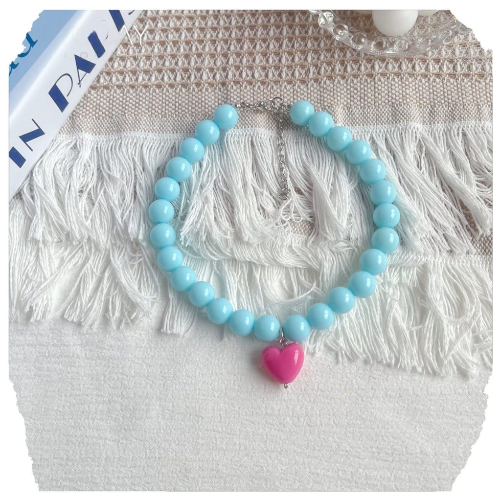 Collier avec un chat