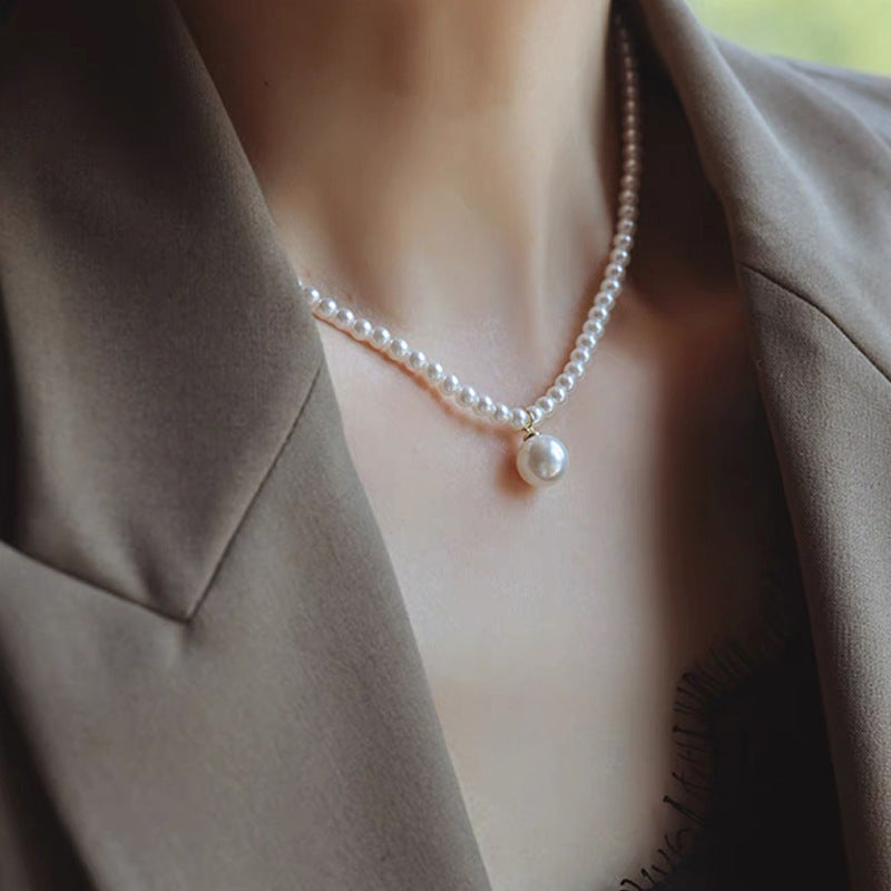 Niche Delicate Faux Pearl Collier Femmes Élégant Tempérament Haut de gamme Choker Sw
