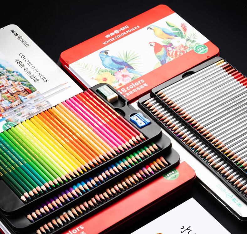 Ensemble de dessin de crayon couleur à base d'huile soluble dans l'eau