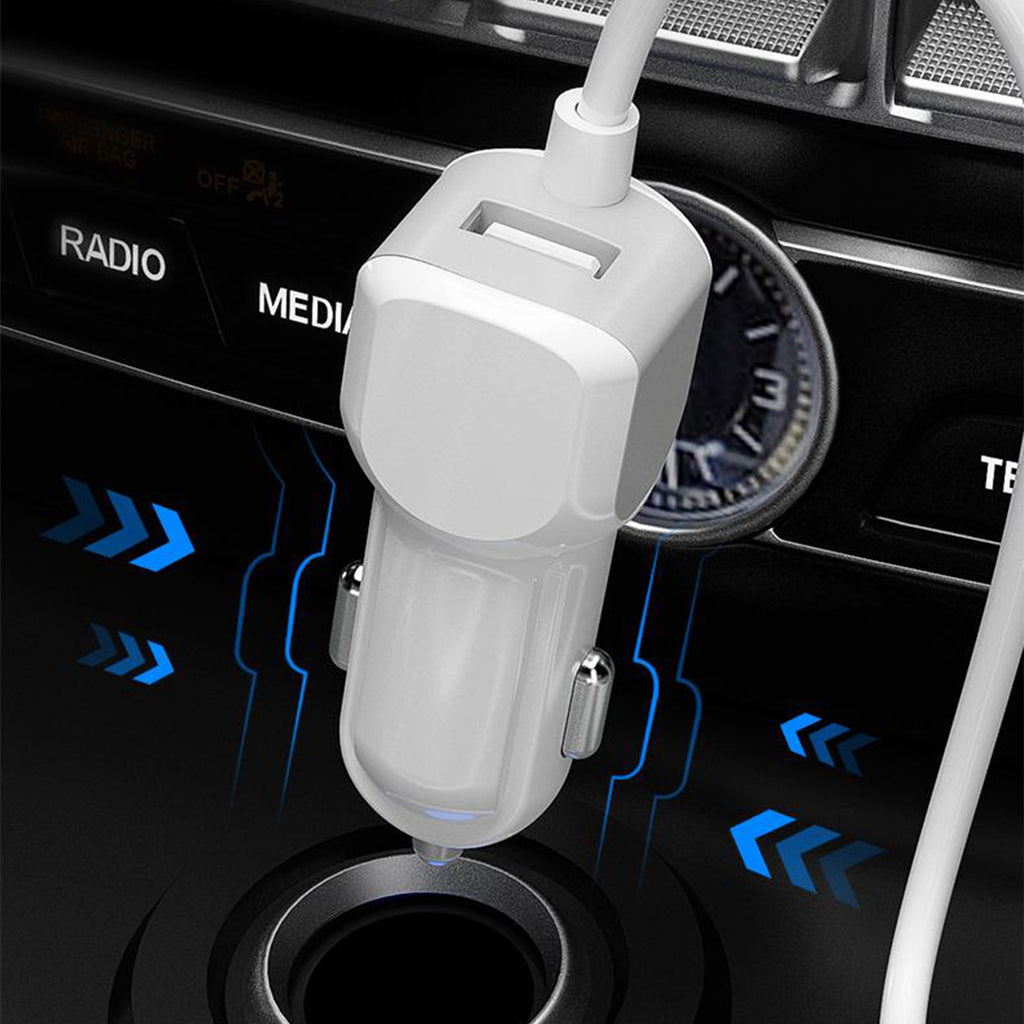 Chargeur de voiture-7838