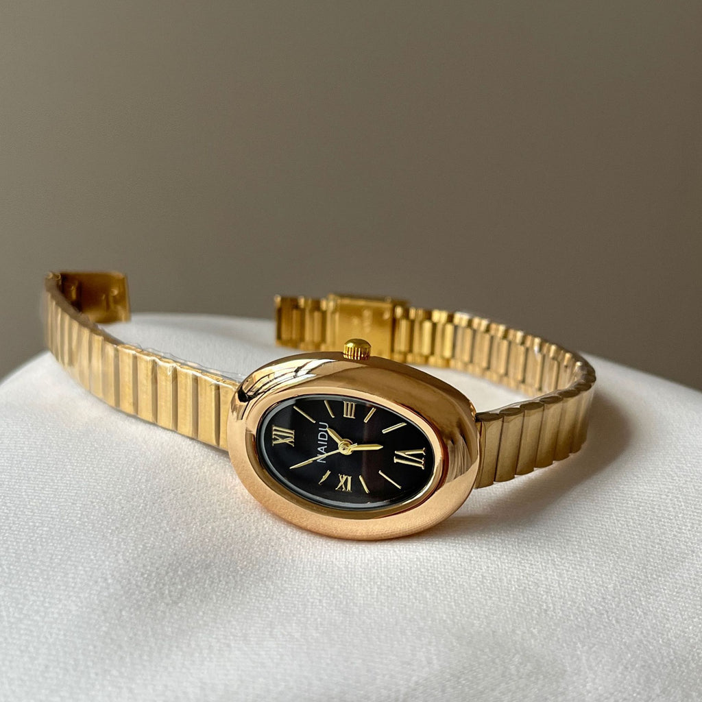 Élégante, sophistiquée et subtilement luxueuse Rétro femme Wristwatch