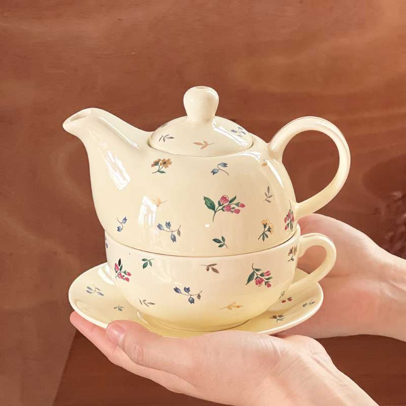Cup et Saucer en céramique Floral-pattern ensemble une tasse et une théière en lettres théière Fl